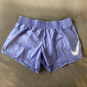 NEW Nike Swoosh Run Medium Running Shorts in Thistle - Medium